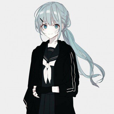 战士在暴雨中收旗步伐依旧铿锵